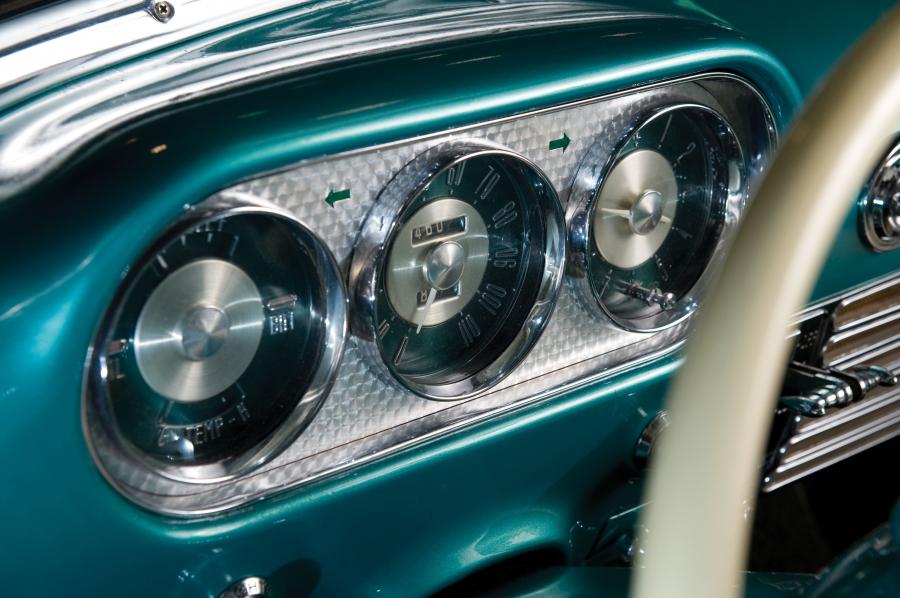  Packard Caribbean Convertible 1953 года  (фото 35 из 50)